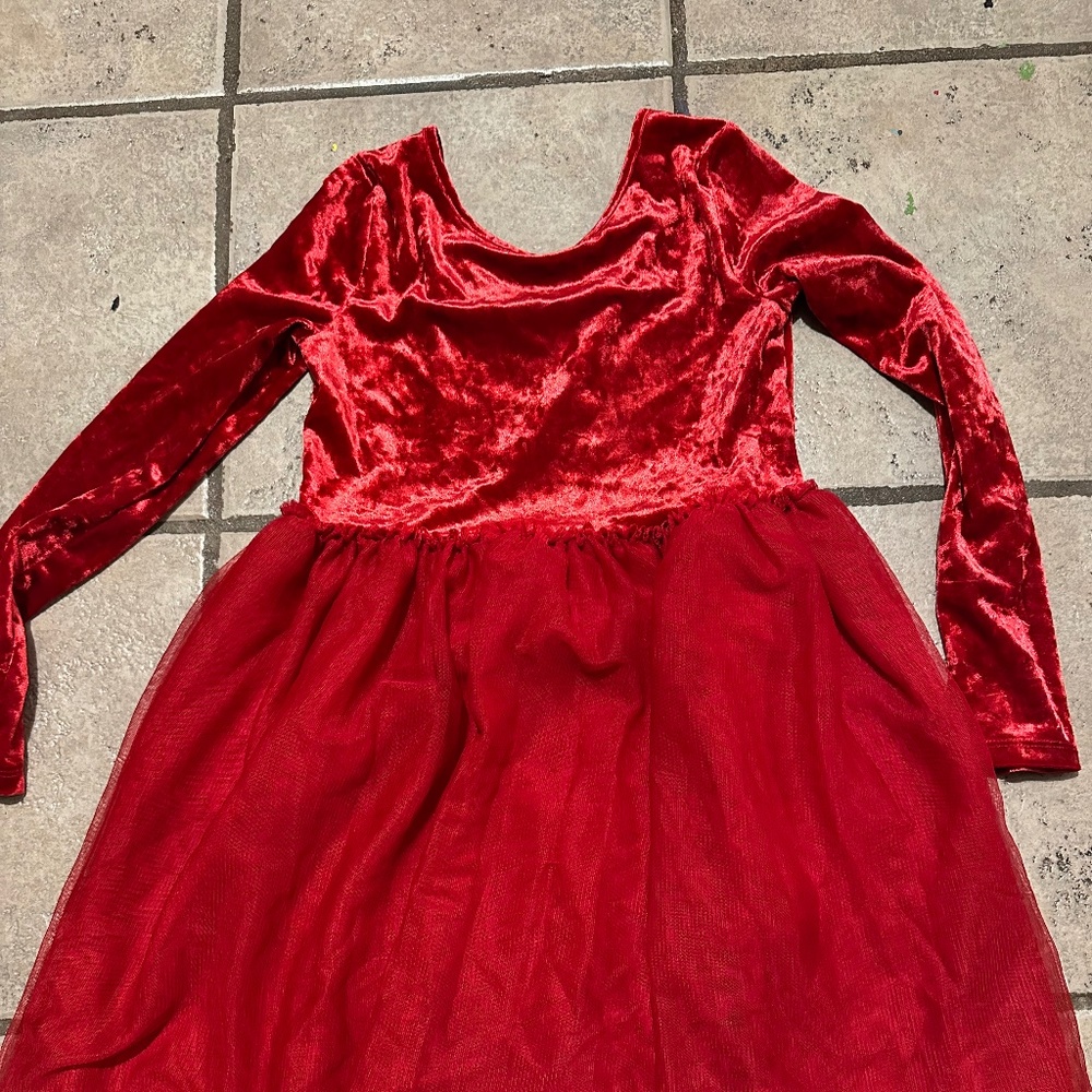 Girls red Christmas dress size med